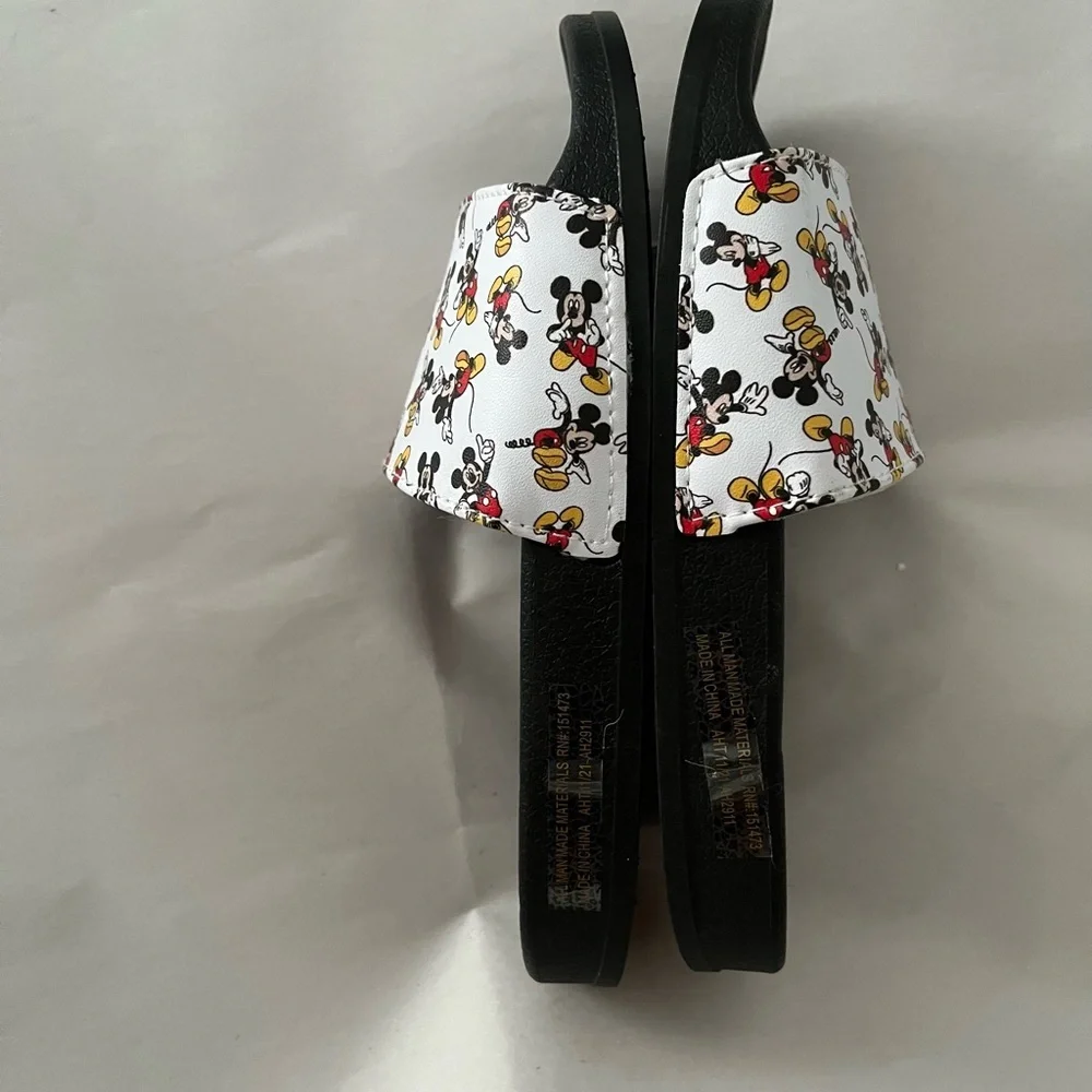 Disney Black and White Sandals Flip Flops with Open‎ Toe Design